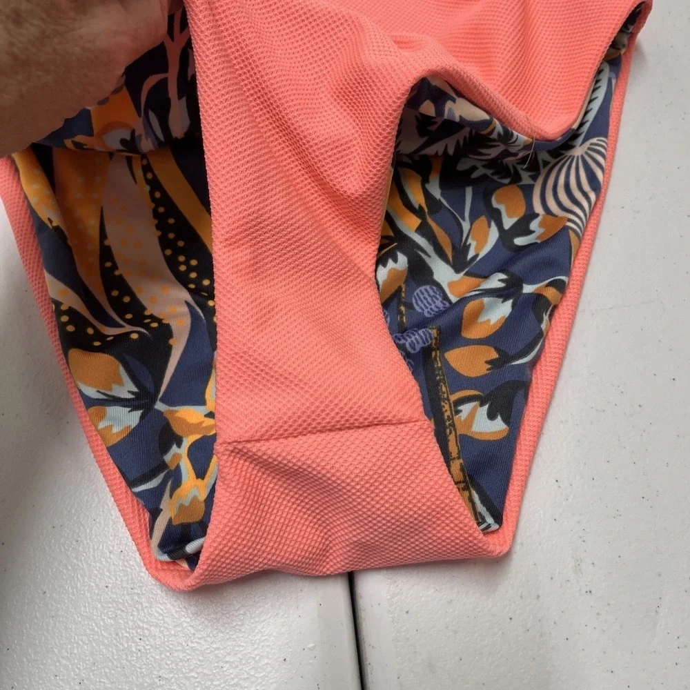 Maaji Swimsuit Reversible One Piece Pink Textured Blue Coral Ocean Print L Beach